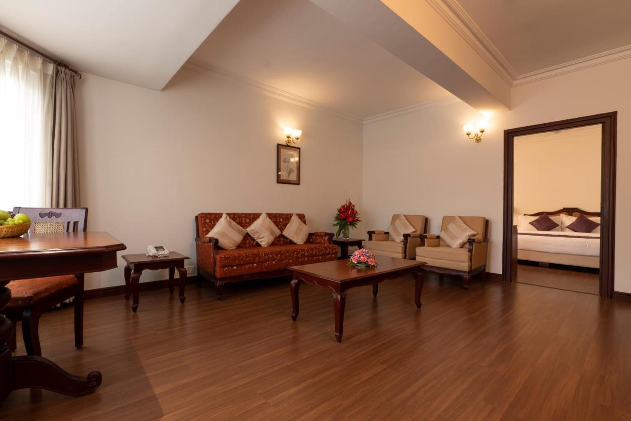 Issacs Residency होटल 3*