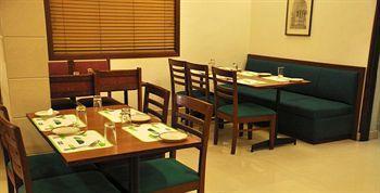 Issacs Residency 3*