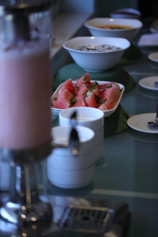 Hotel Issacs Residency